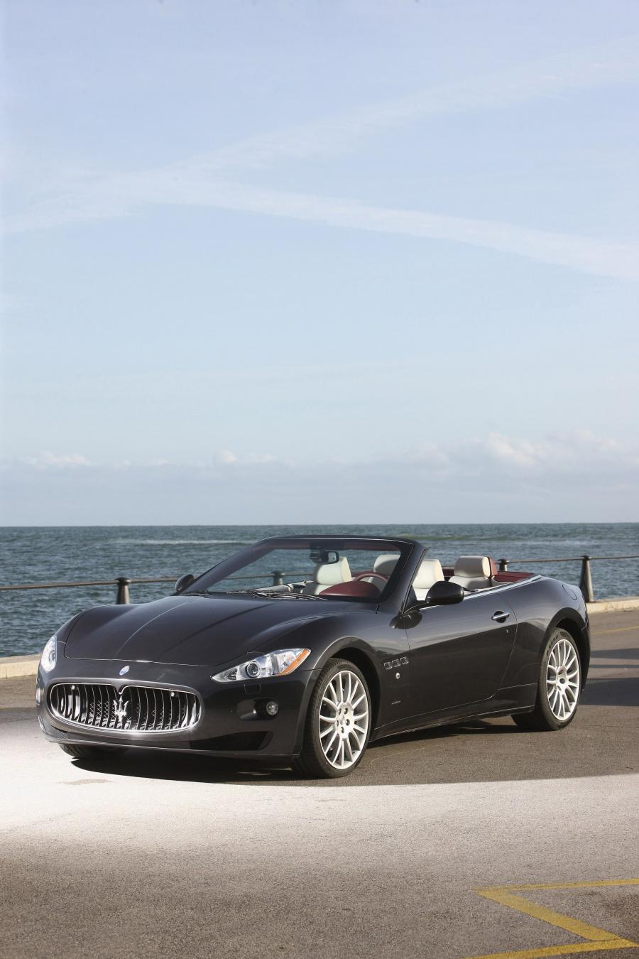  Maserati GranCabrio 2010 года  (фото 68 из 101)